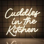 Néon Cuddles in the Kitchen