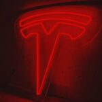 Neon logo Tesla
